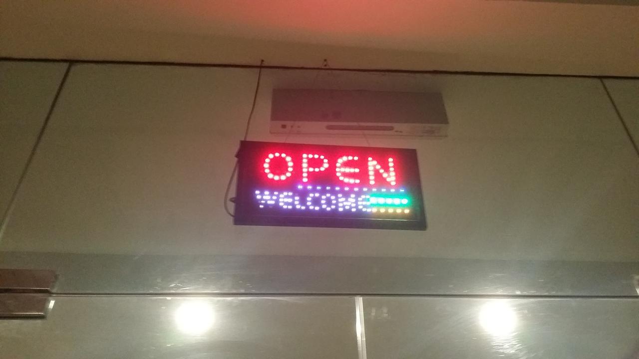 Om Hotel Simpang Ampat  Exterior photo